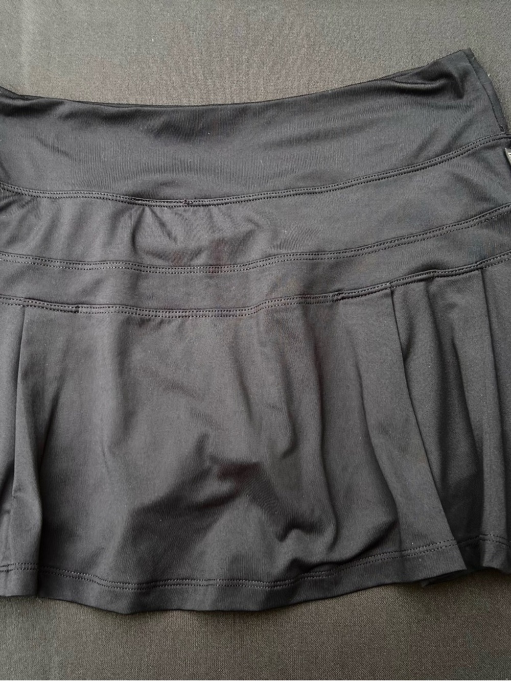 Nike Women's Tennis Skirt Black Size Medium 480780-010 - Picture 2 of 5